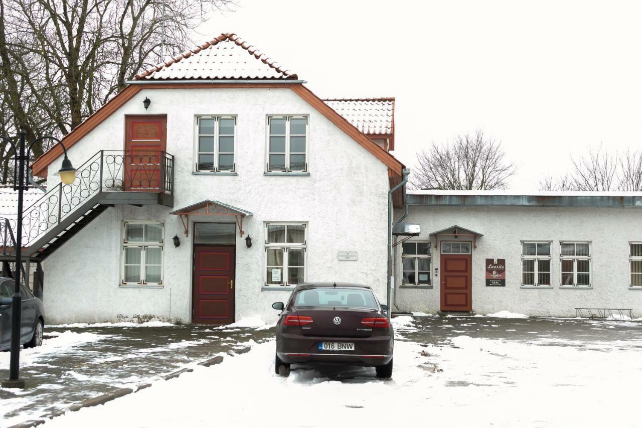 Guesthouse Laurits Kuressaare Exterior photo