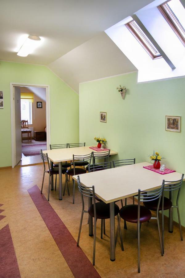 Guesthouse Laurits Kuressaare Exterior photo